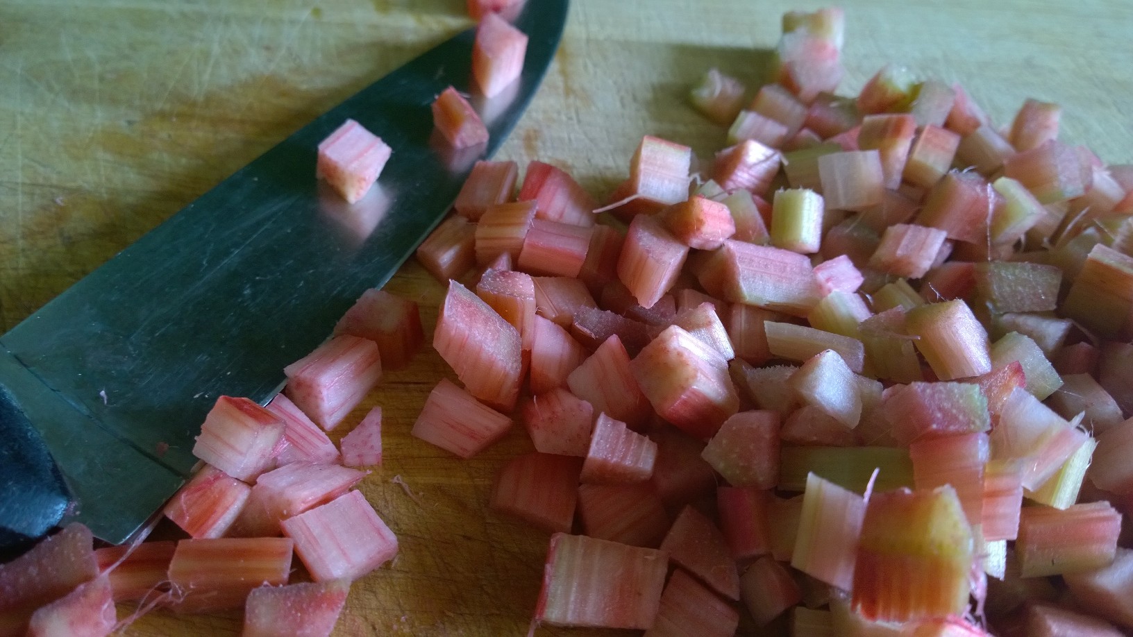 rhurbarb diced