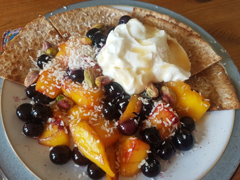 Fruity brekkie nachos